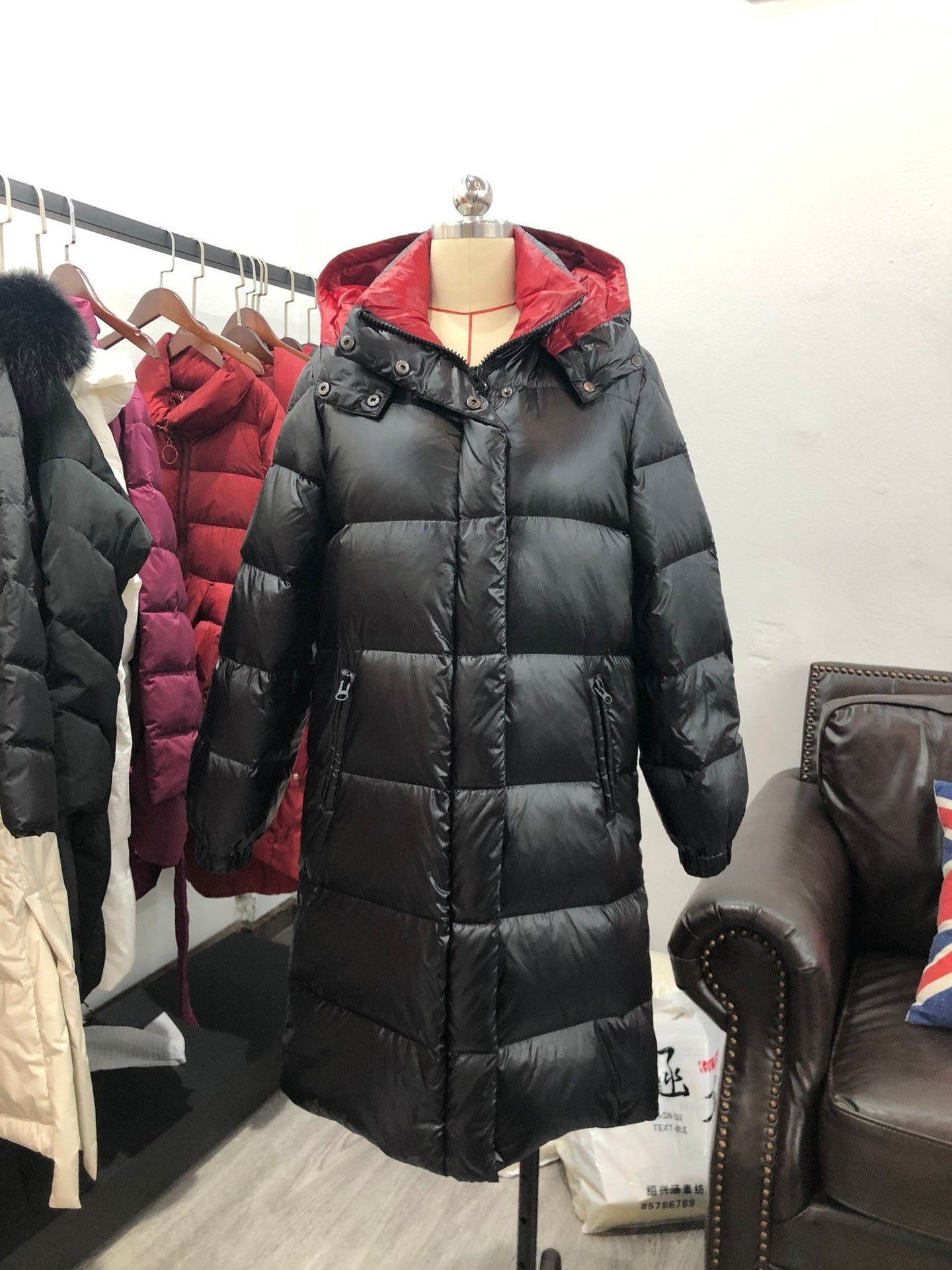 Shiny contrast color hooded straight padded down jacket
